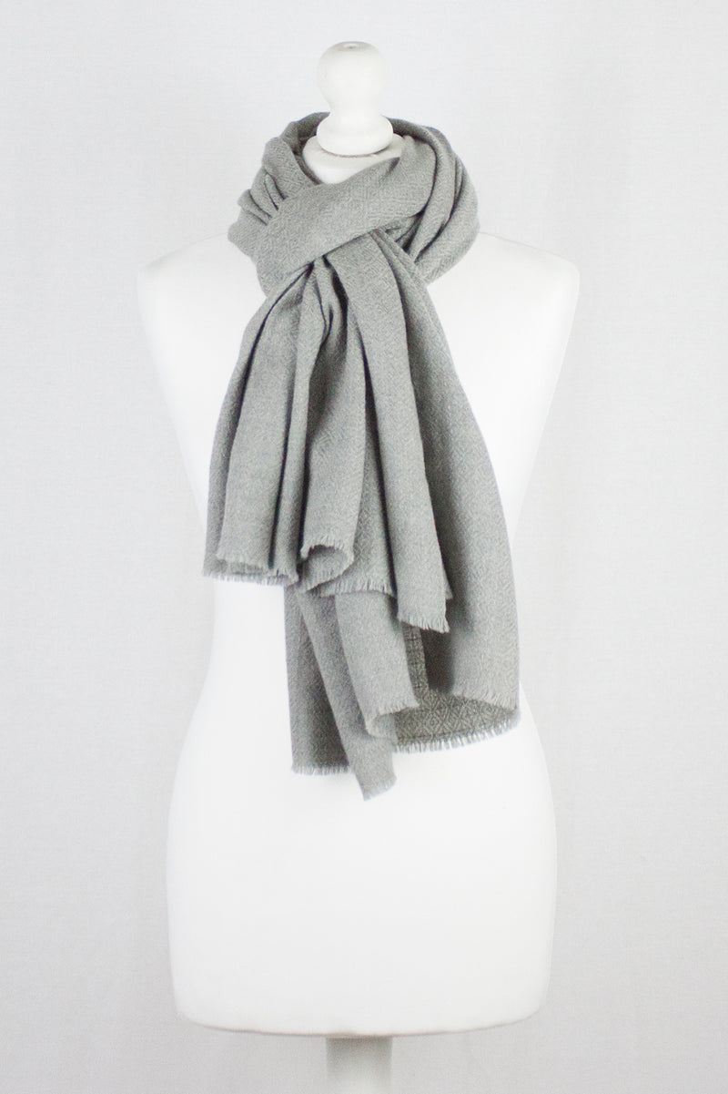 Diamond Weave Merino Wool Scarf - Ice Grey
